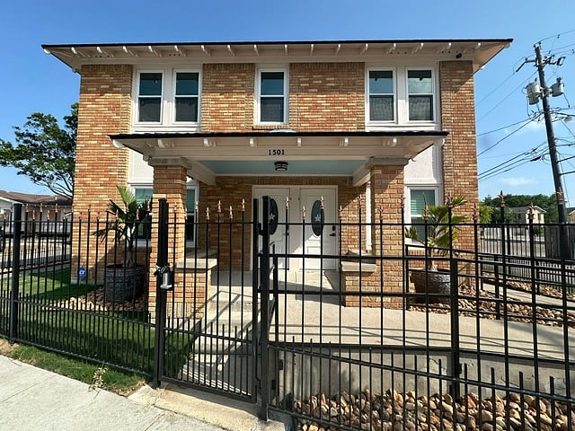 Furnished Finder property 705861_1 photo 1