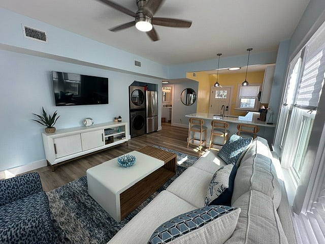 Furnished Finder property 705861_1 photo 8