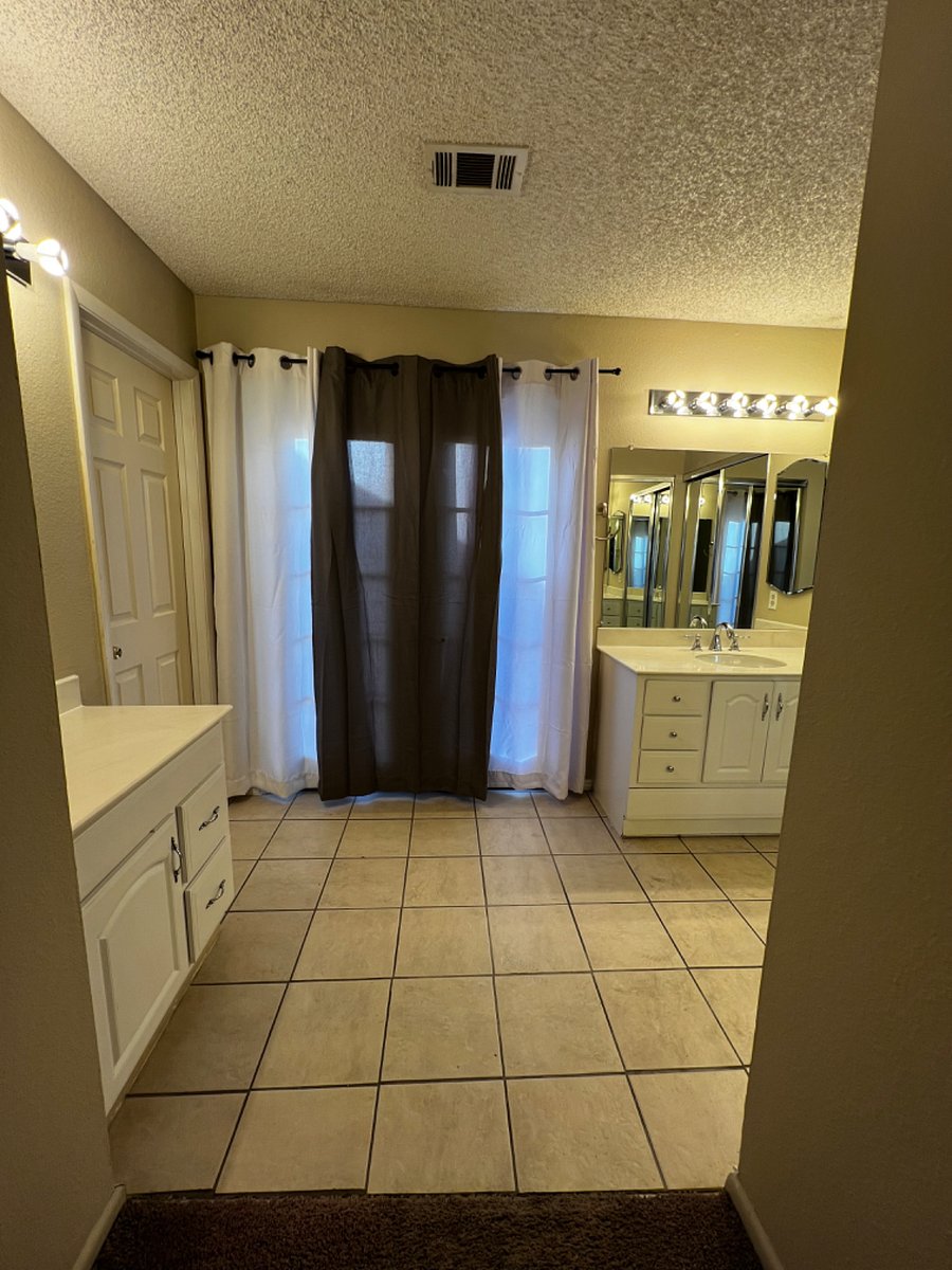 Furnished Finder property 705864_1 photo 4