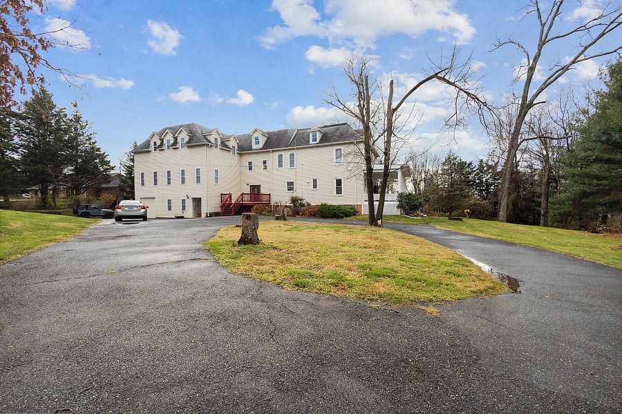 Furnished Finder property 705915_1 photo 8