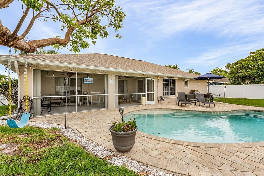 Furnished Finder property 705970_1 photo 17
