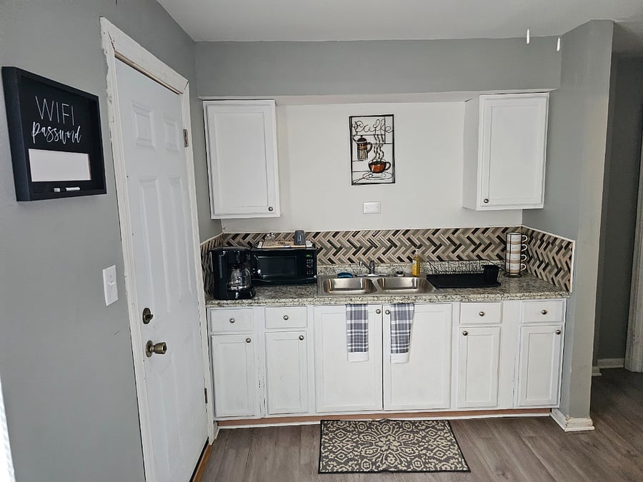 Furnished Finder property 705975_1 photo 6
