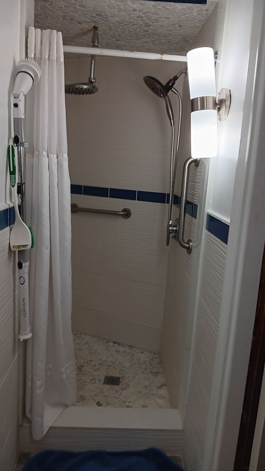 Furnished Finder property 705977_1 photo 9