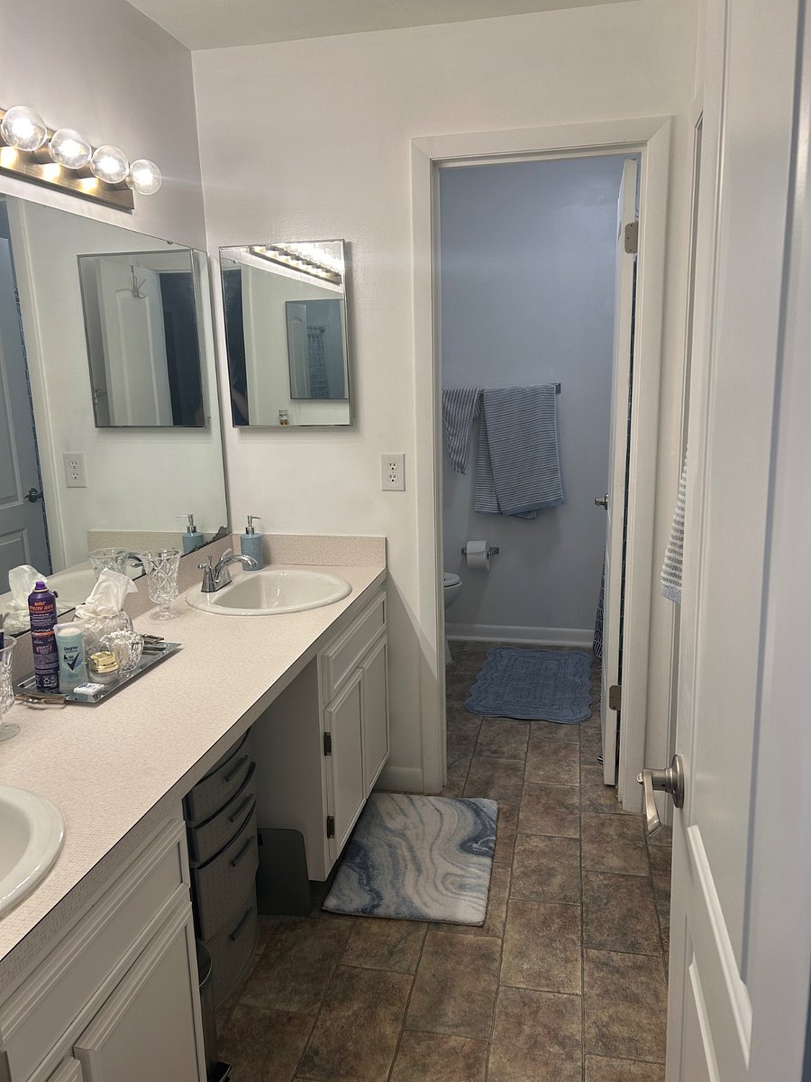 Furnished Finder property 706002_1 photo 5