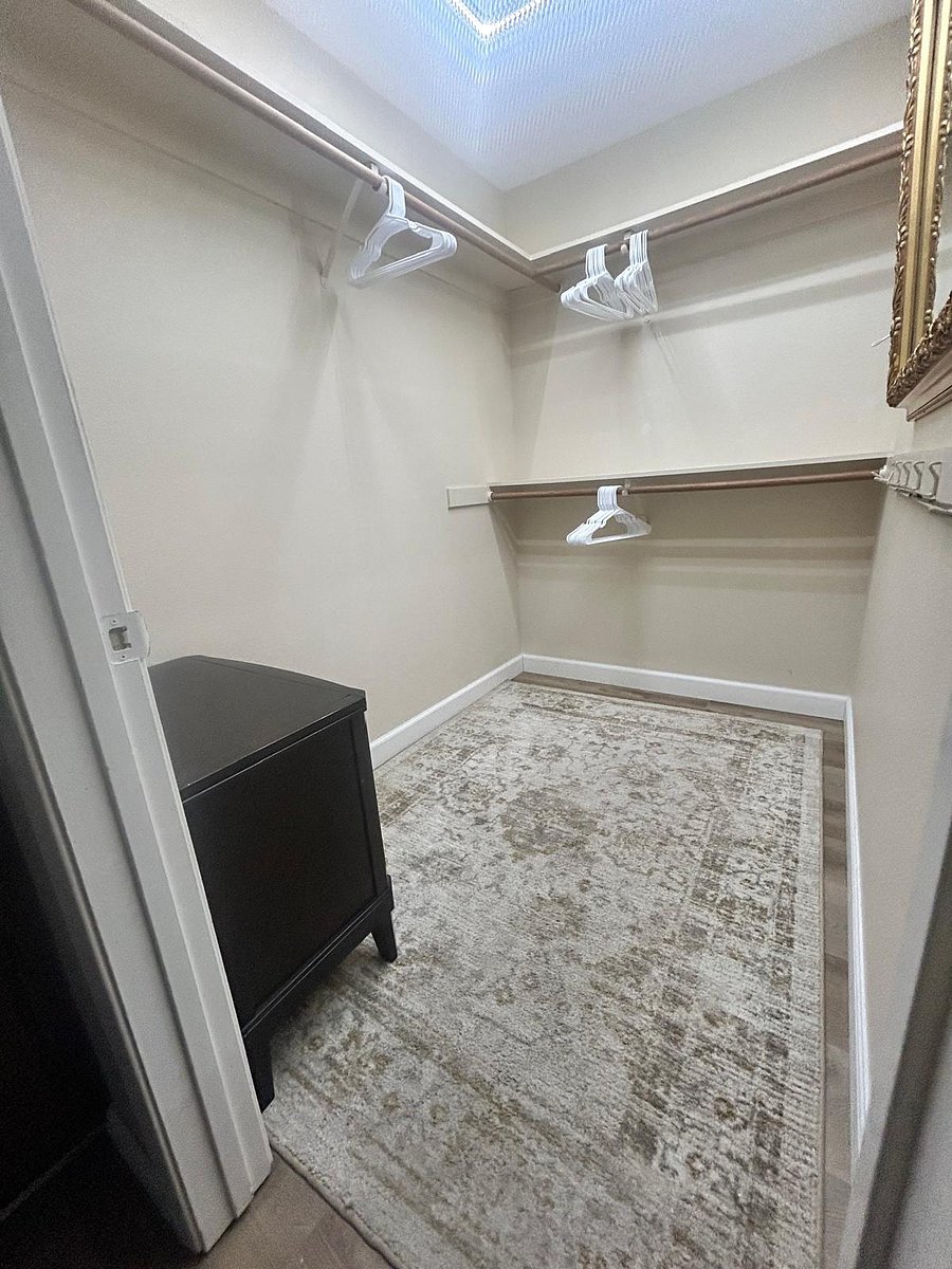 Furnished Finder property 706055_2 photo 17