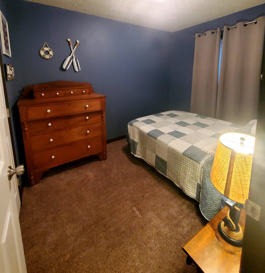 $600/month
Shared bathroom