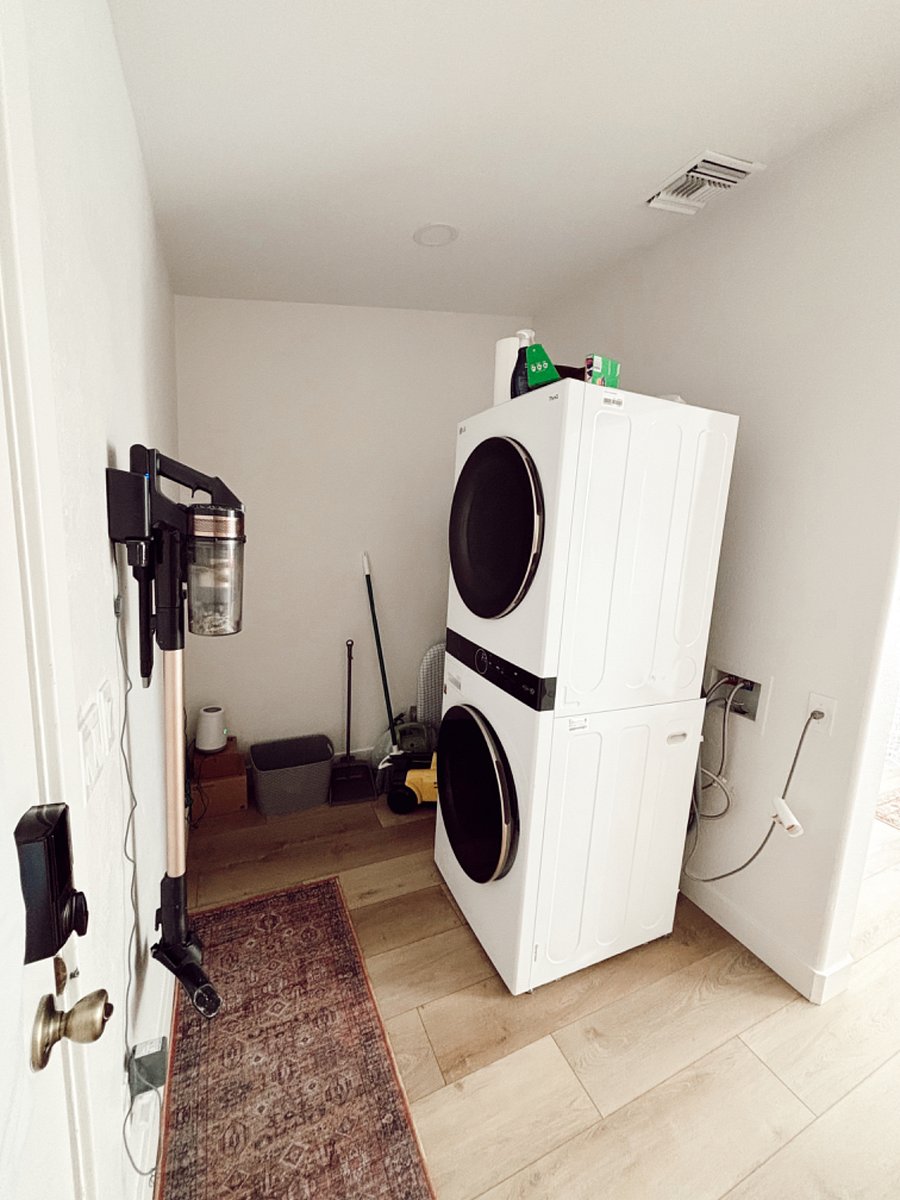laundry room living room