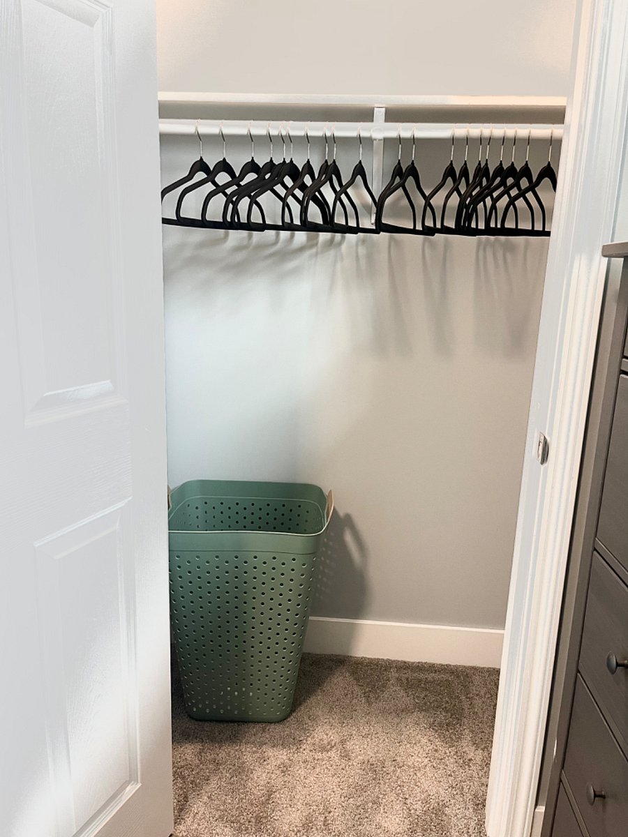 2nd bedroom closet