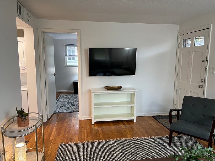 Furnished Finder property 706758_3 photo 3