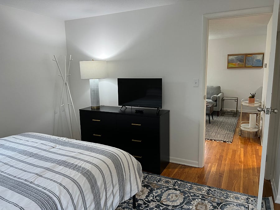 Furnished Finder property 706758_3 photo 9