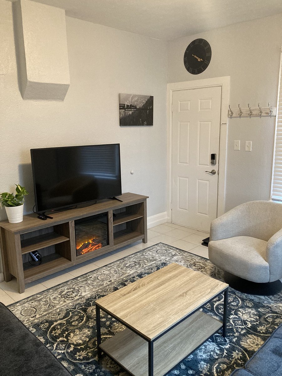 Furnished Finder property 706809_1 photo 3