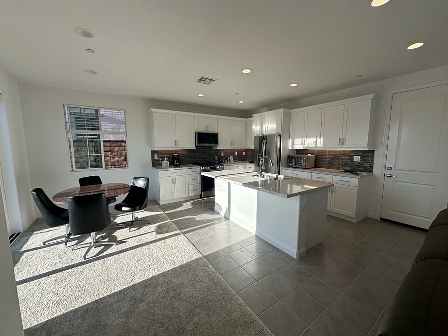 Furnished Finder property 706848_1 photo 3