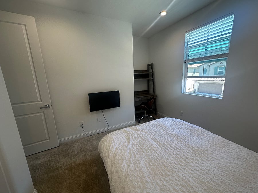 Furnished Finder property 706848_3 photo 4
