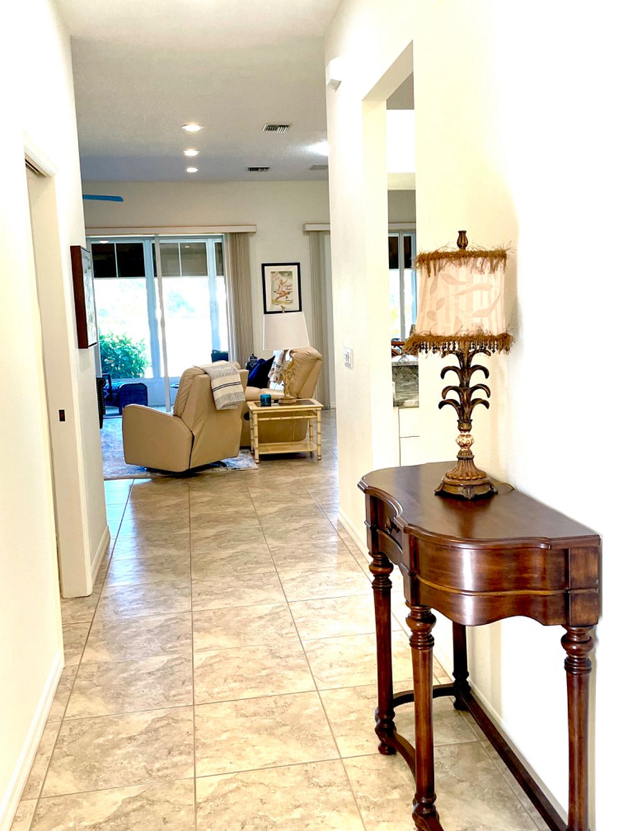 Front Entry to Main Living Area