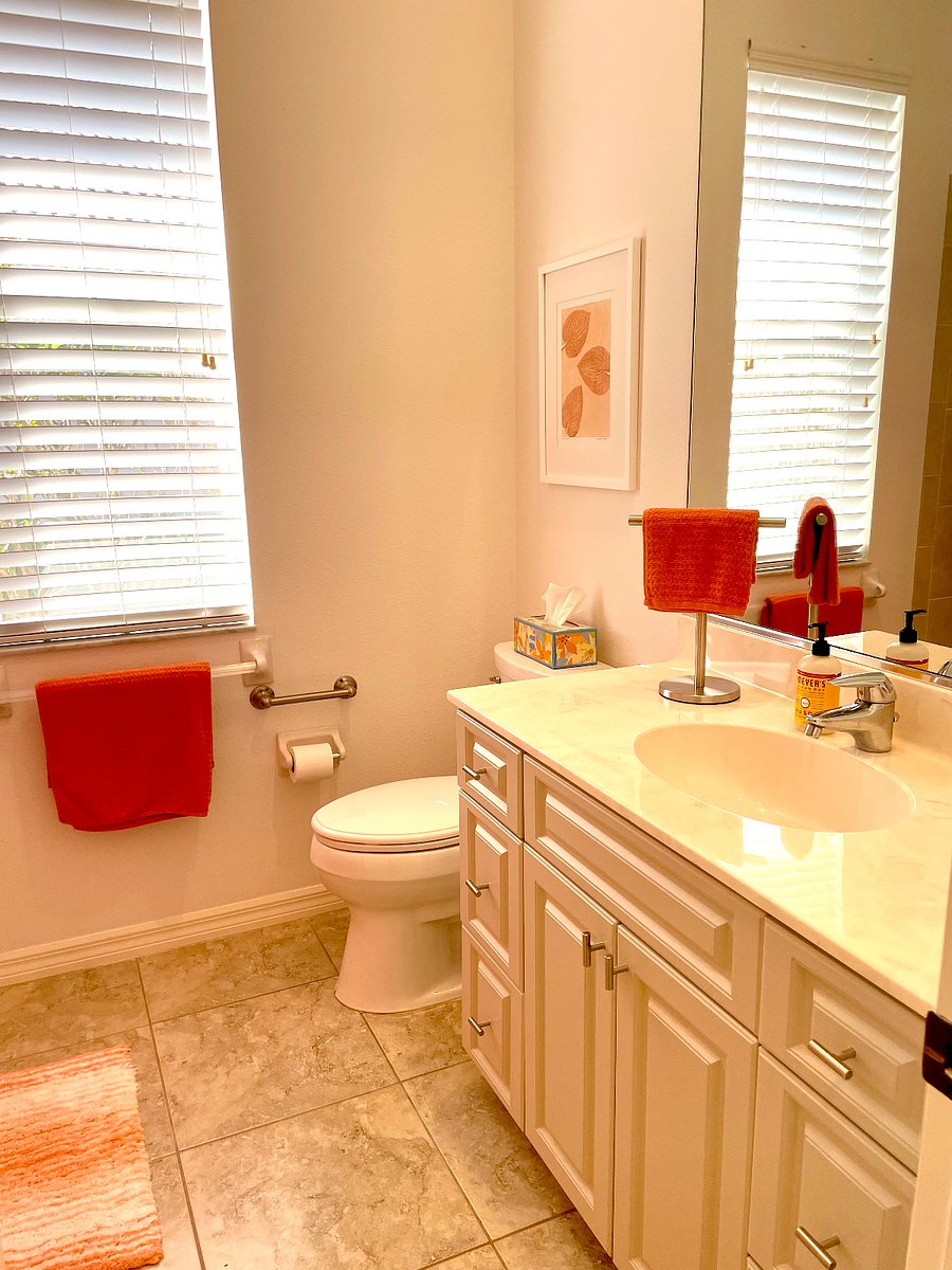 Guest/Hall Bathroom