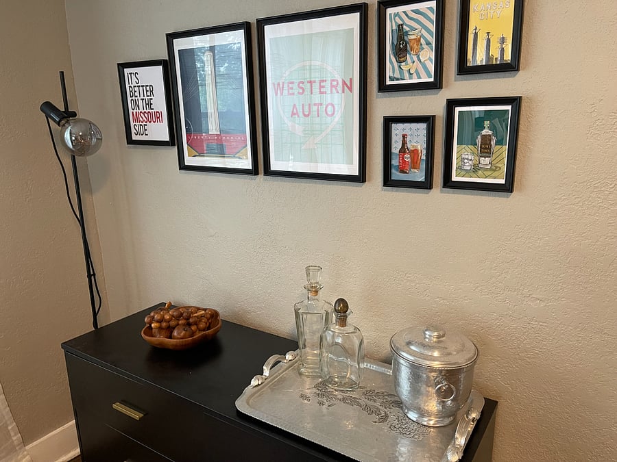 The sidebar is great for entertaining and also this area highlights the art of landmarks in the Kansas City area