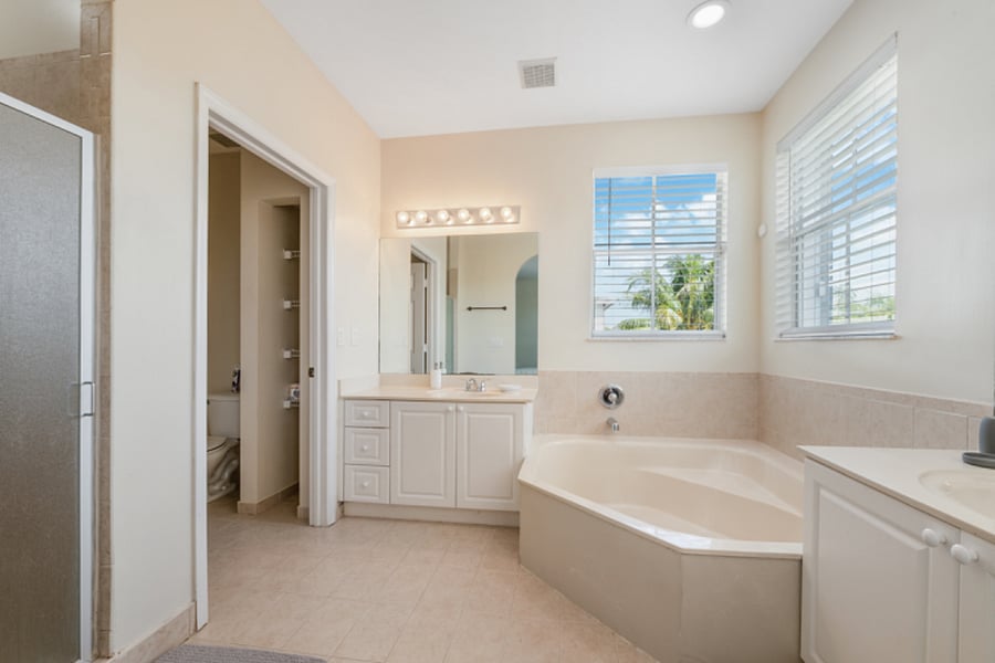Furnished Finder property 706944_3 photo 12
