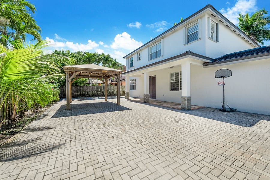 Furnished Finder property 706944_4 photo 14