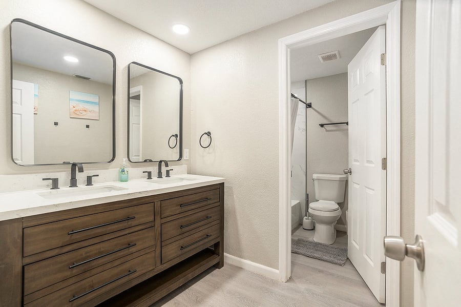 Hall bath with tub - front