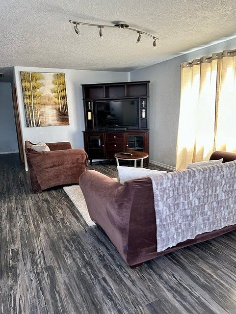 Furnished Finder property 707147_2 photo 4