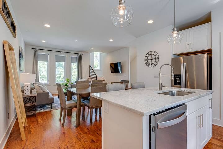 Furnished Finder property 707185_1 photo 6