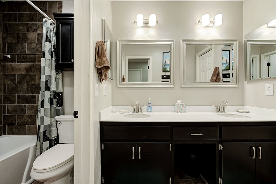 Bathroom #1 with tub