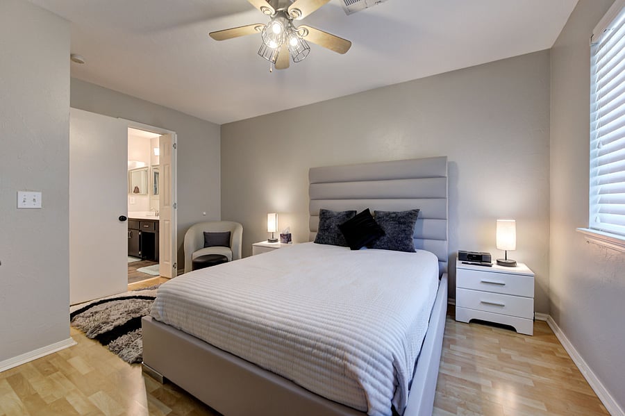 Queen bedroom