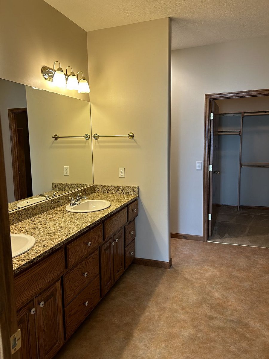 Furnished Finder property 707370_1 photo 11