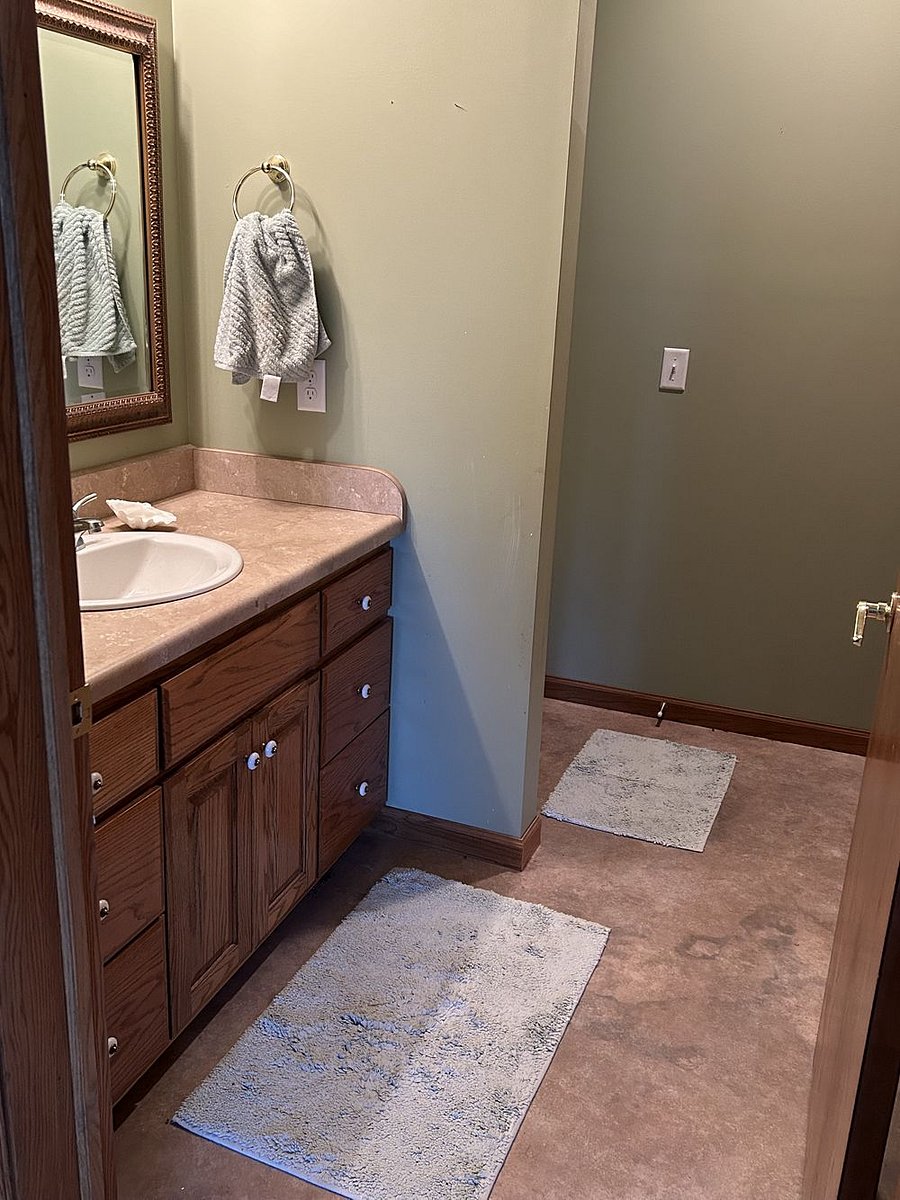 Furnished Finder property 707370_1 photo 21