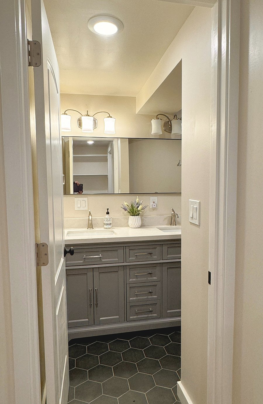 Furnished Finder property 707385_1 photo 10