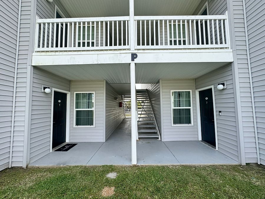 Ground floor entrance. No steps.