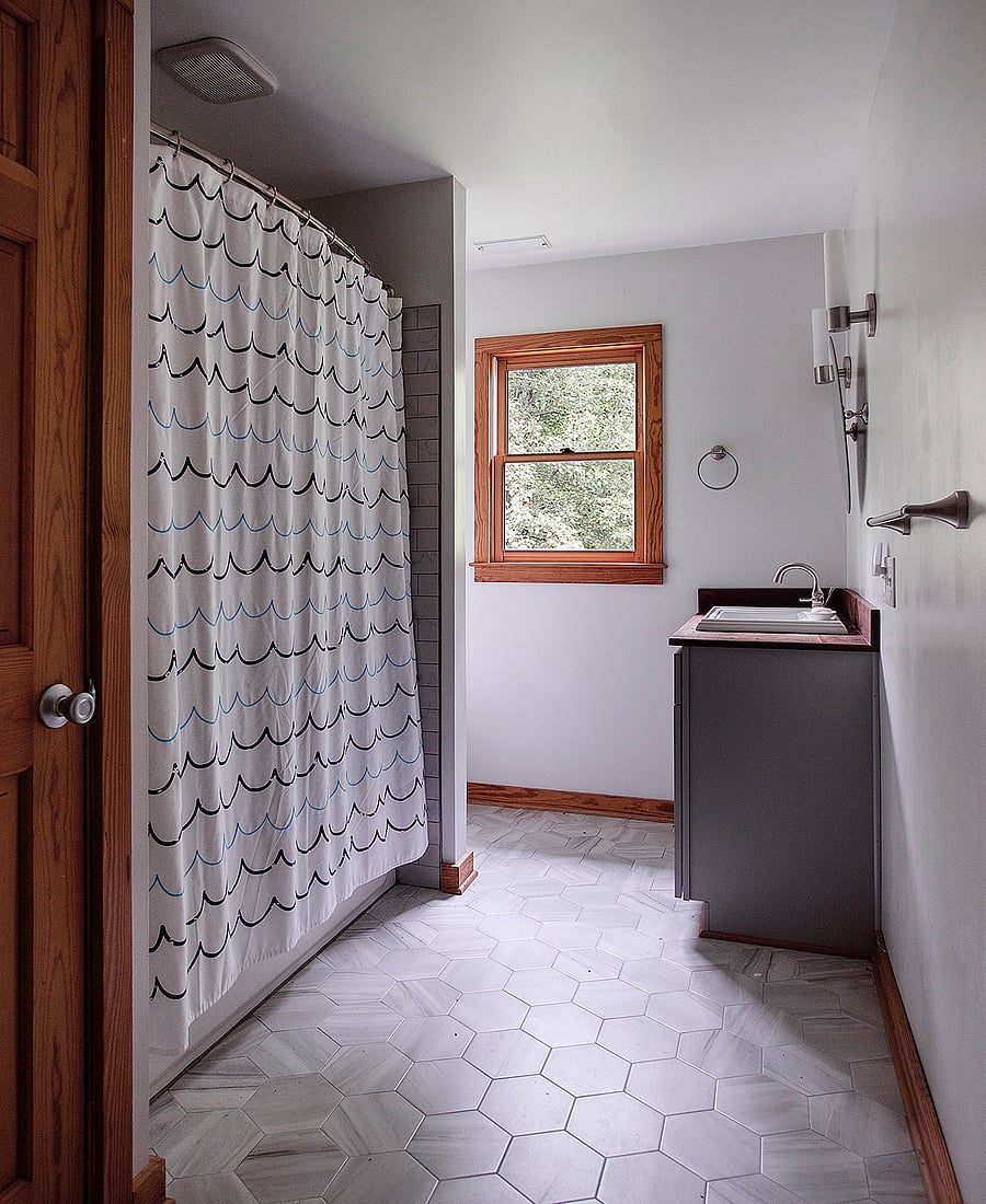 Bathroom #3 with bathtub.
