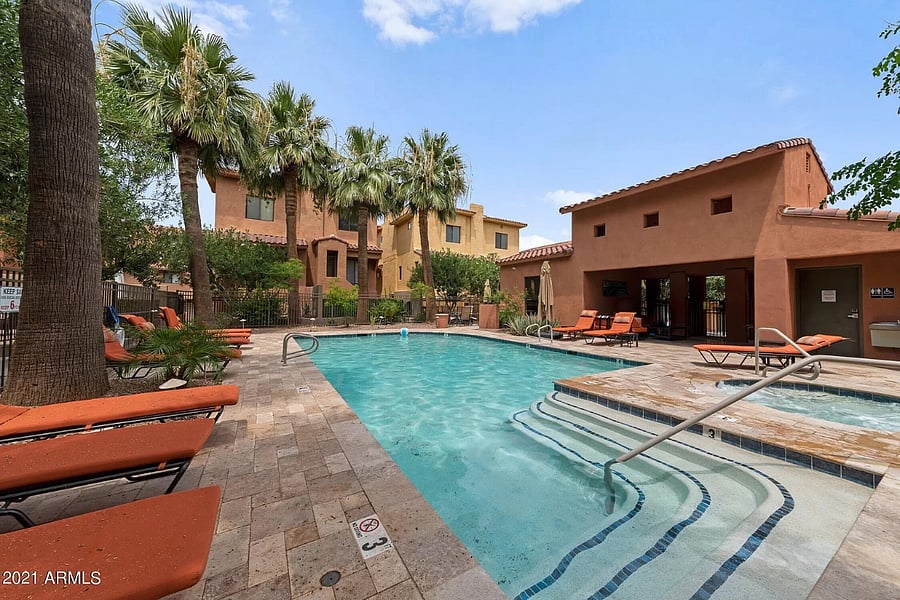 Community pool & hot tub & grill a mere 50 yds away with gym that includes free weights, Peloton, treadmill, smith machine, eliptical, mirror and tv