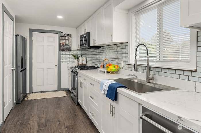 Furnished Finder property 707941_1 photo 1