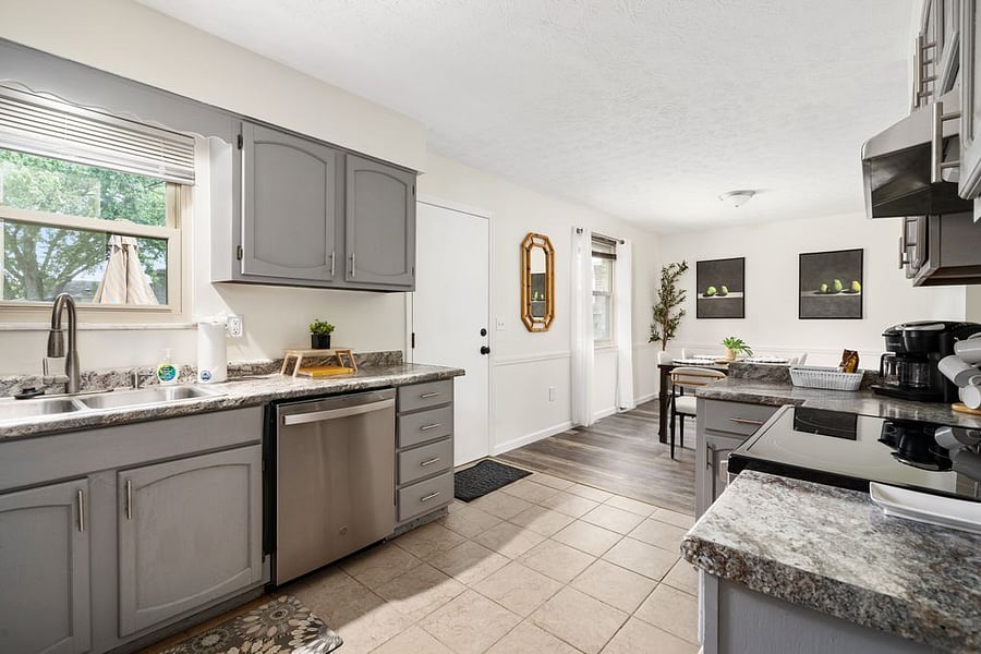 Furnished Finder property 707947_1 photo 9