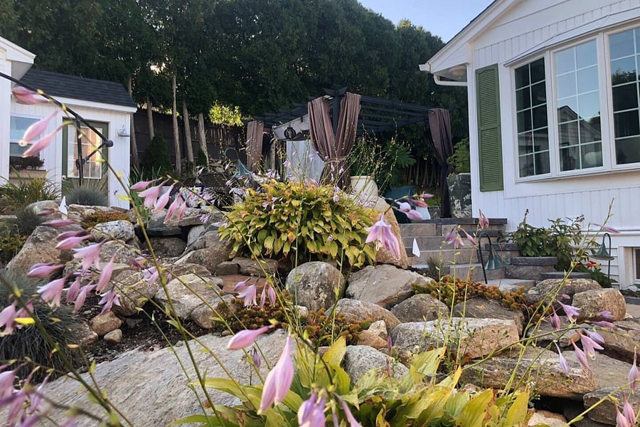 "The home is very spacious, decorated extremely well, beautiful serene gardens and water features to enjoy."