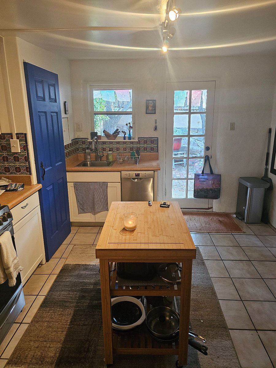 Furnished Finder property 708042_1 photo 3