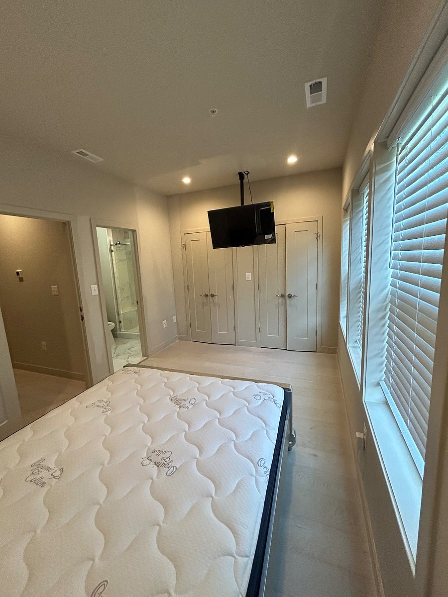 Furnished Finder property 708066_1 photo 5