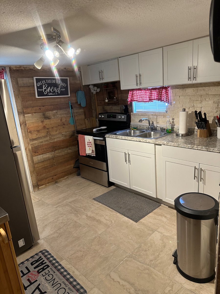 Furnished Finder property 708080_1 photo 9