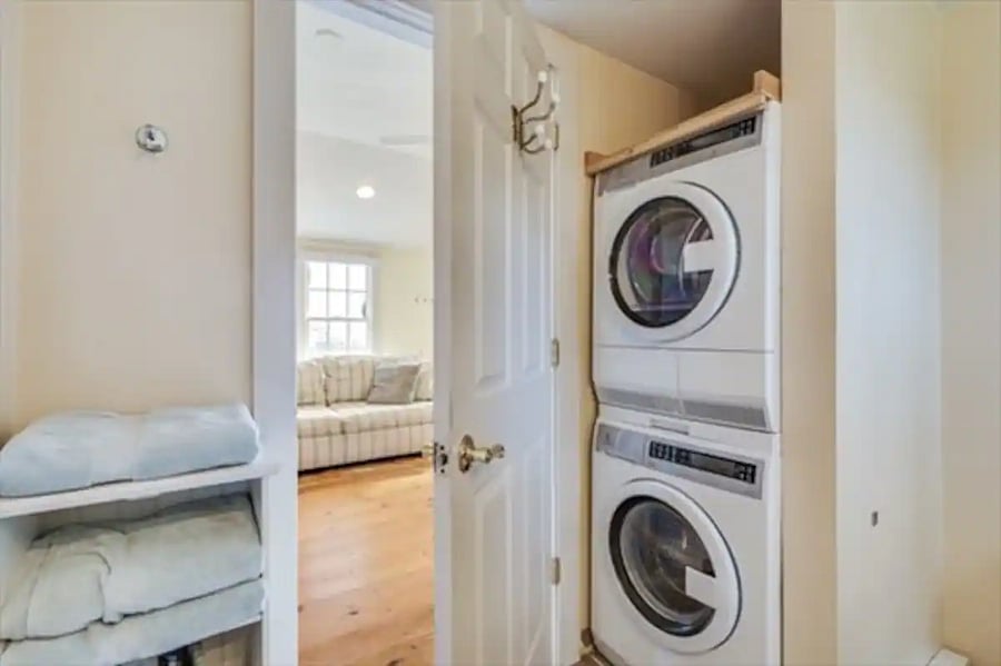 Furnished Finder property 708100_1 photo 29