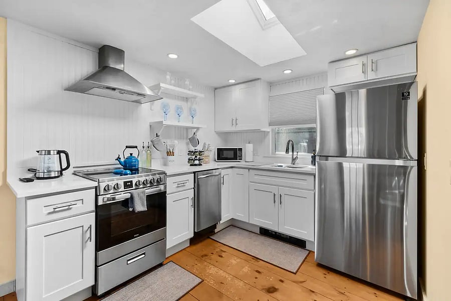 Furnished Finder property 708100_1 photo 9