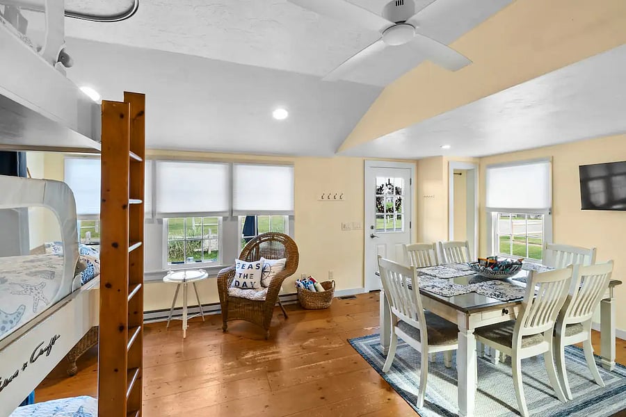 Furnished Finder property 708100_1 photo 15