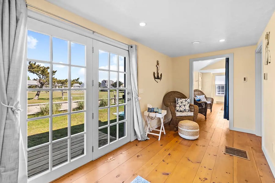Furnished Finder property 708100_1 photo 6