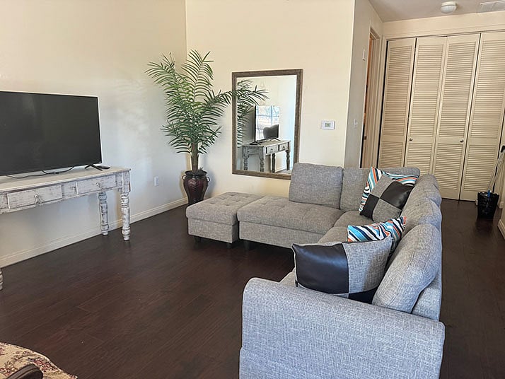 Furnished Finder property 708213_1 photo 3