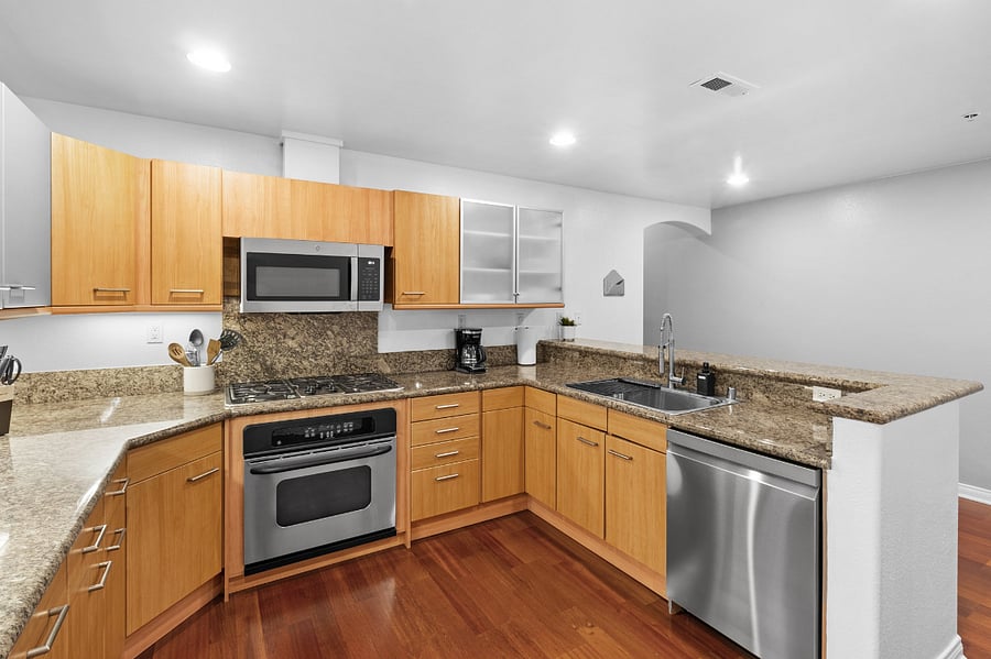 Furnished Finder property 708334_1 photo 9