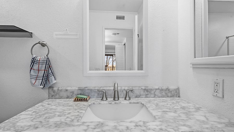 Furnished Finder property 708396_1 photo 9