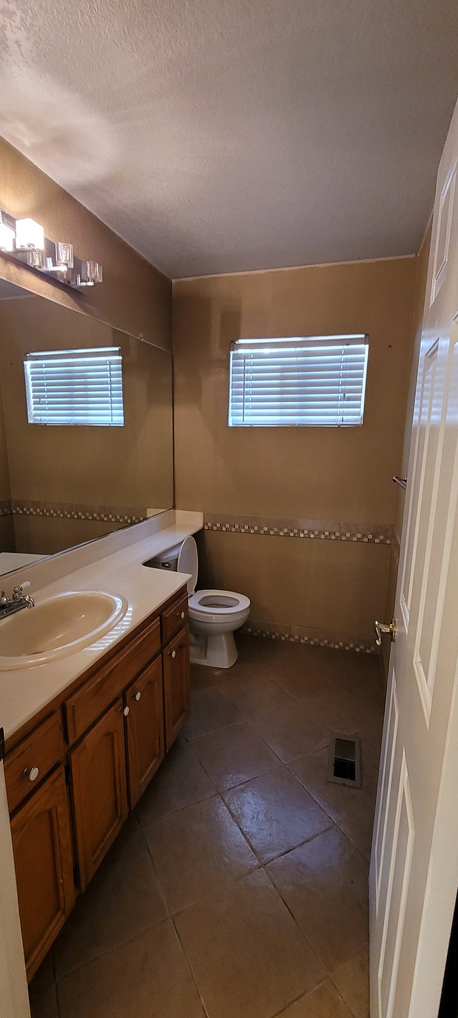 Furnished Finder property 708517_1 photo 15