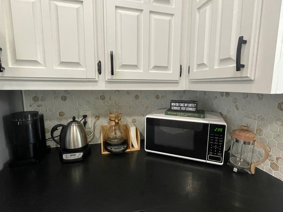 Coffee and tea bar