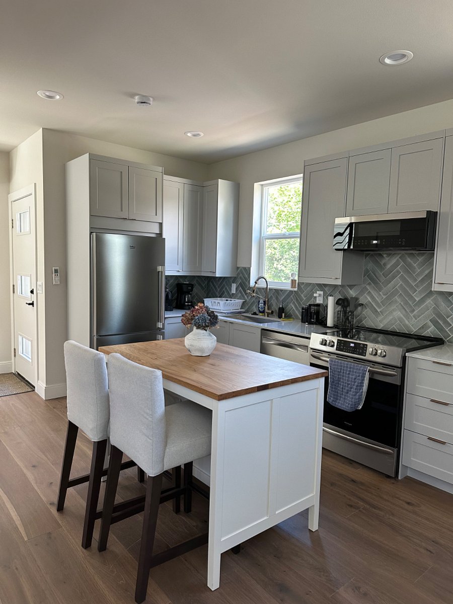 Furnished Finder property 708585_1 photo 4
