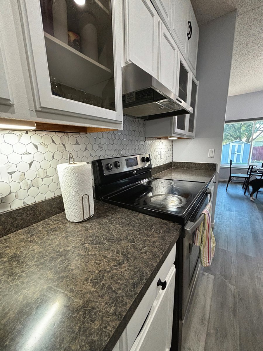 Furnished Finder property 708605_1 photo 26